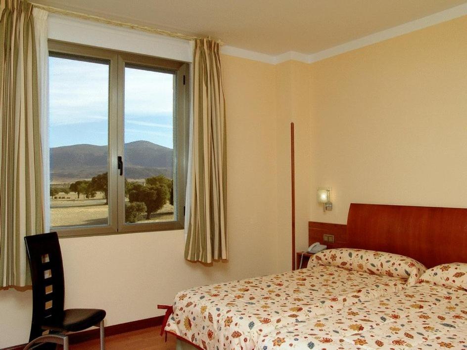 Hotel Complejo El Carrascal Muñana Esterno foto